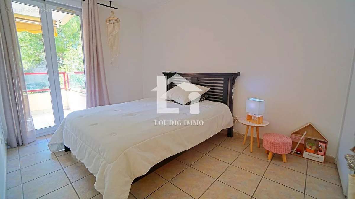 Appartement à MOUANS-SARTOUX