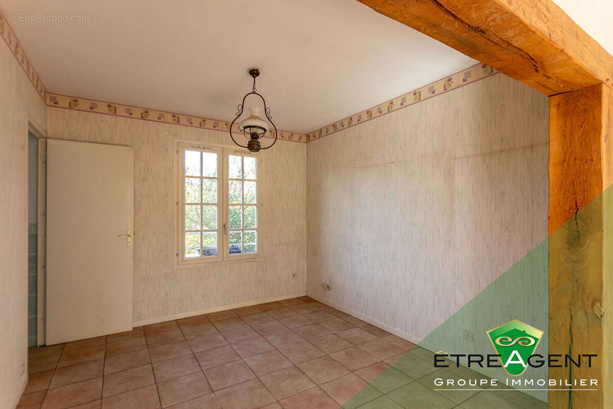 Maison à ARNIERES-SUR-ITON