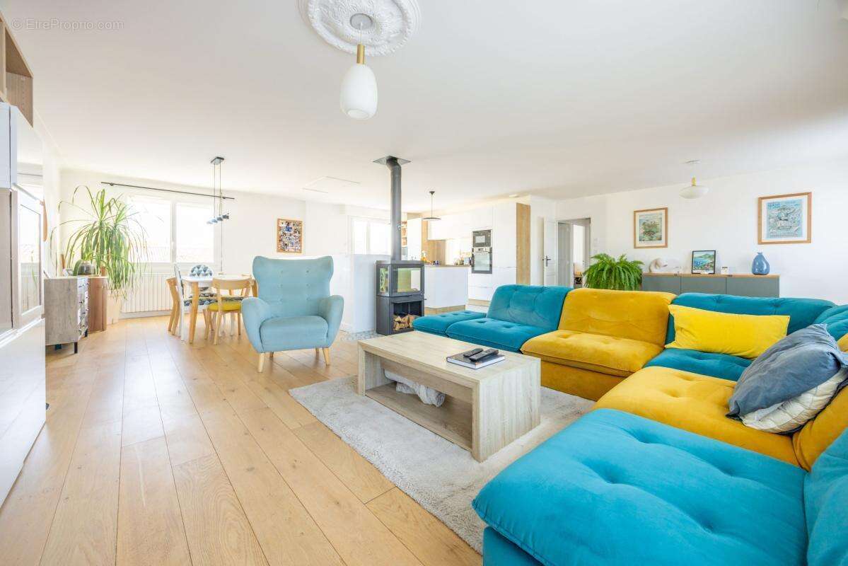 Maison à BOUGUENAIS