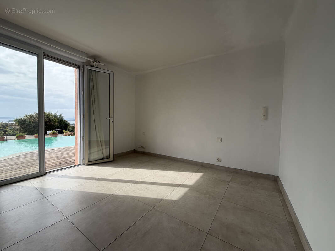 Maison à PORTO-VECCHIO