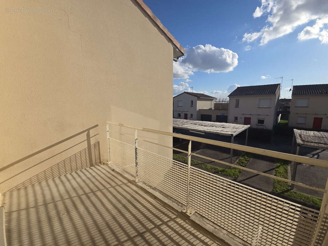 Appartement à CASTELGINEST