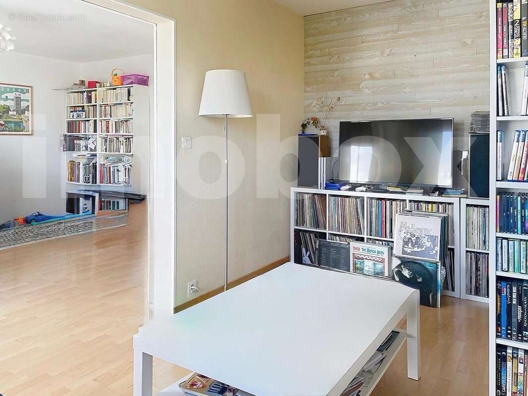 Image JPEG-4869-A719-06-4 - Appartement à SAINT-GEREON