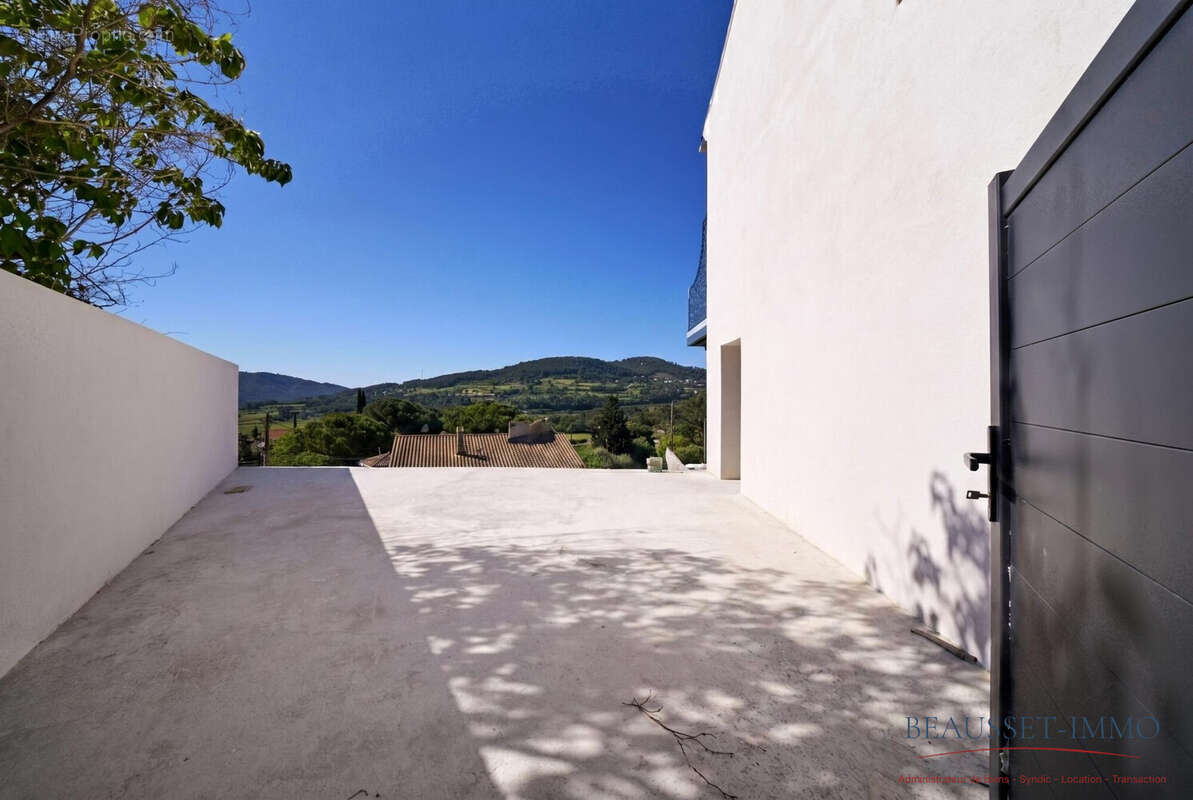 Terrasse sud - Appartement à LA CADIERE-D'AZUR
