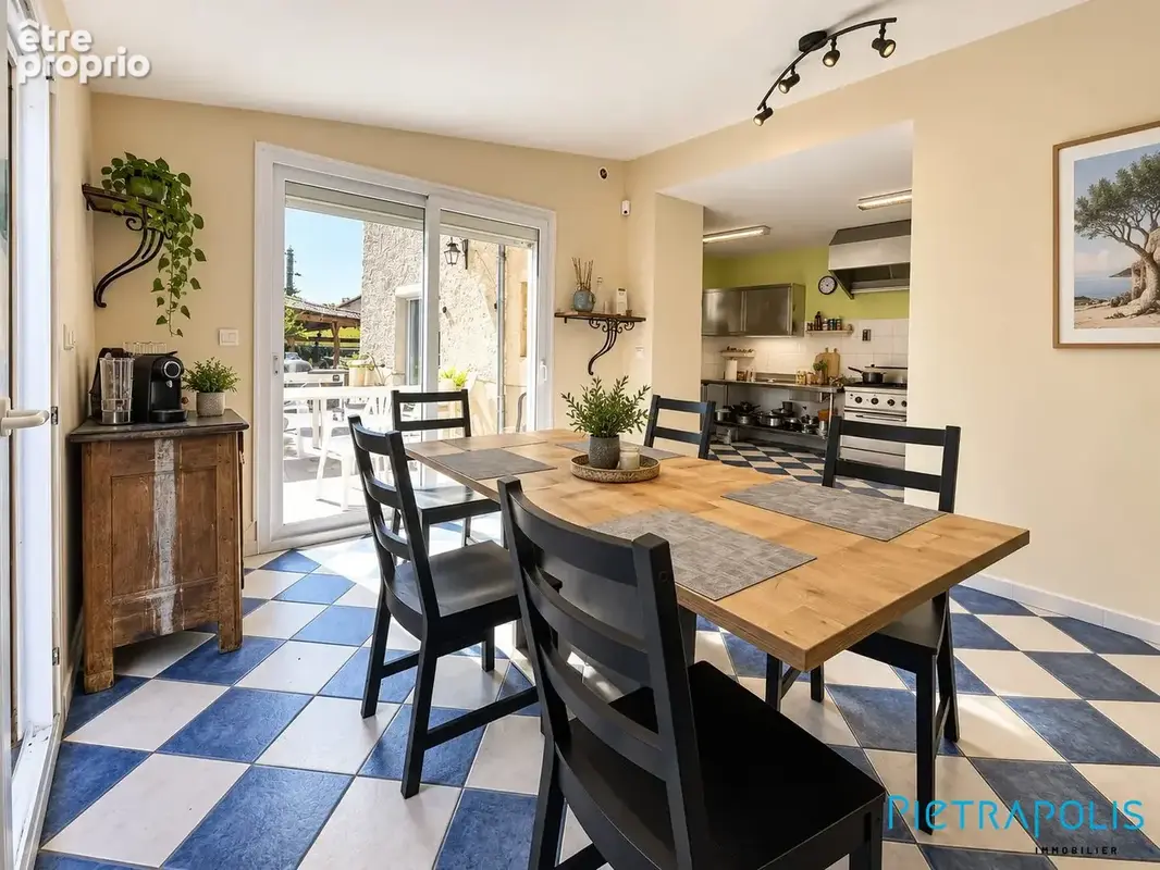 Maison 9 pièces 210 m² à vendre à Genay (69730) - photo 3