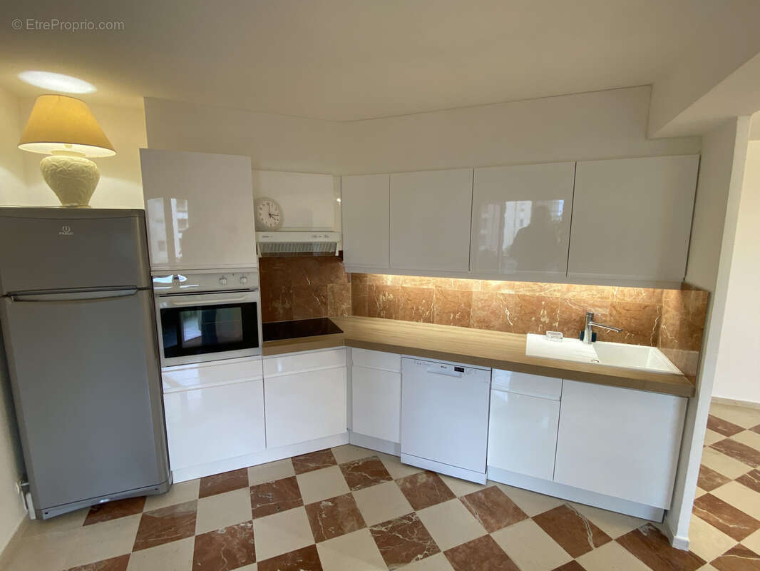 Appartement à LE CANNET