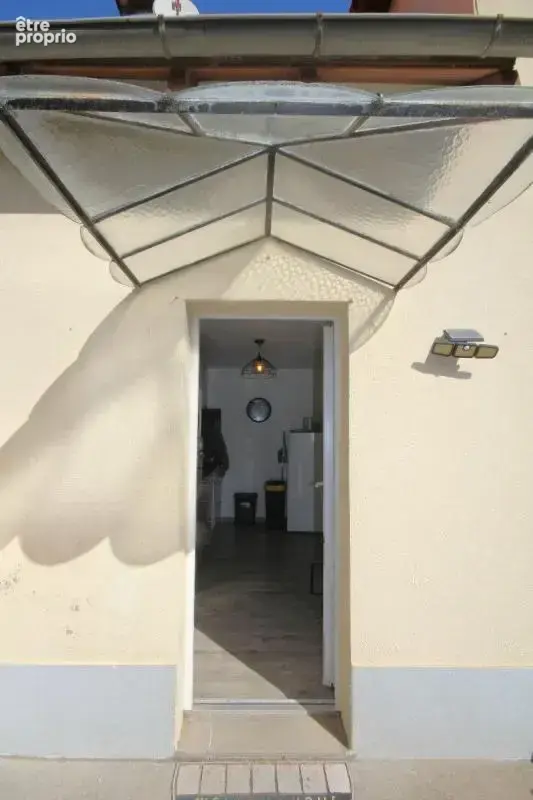 Maison 4 pièces 65 m² à vendre à Lunac (12270) - photo 3