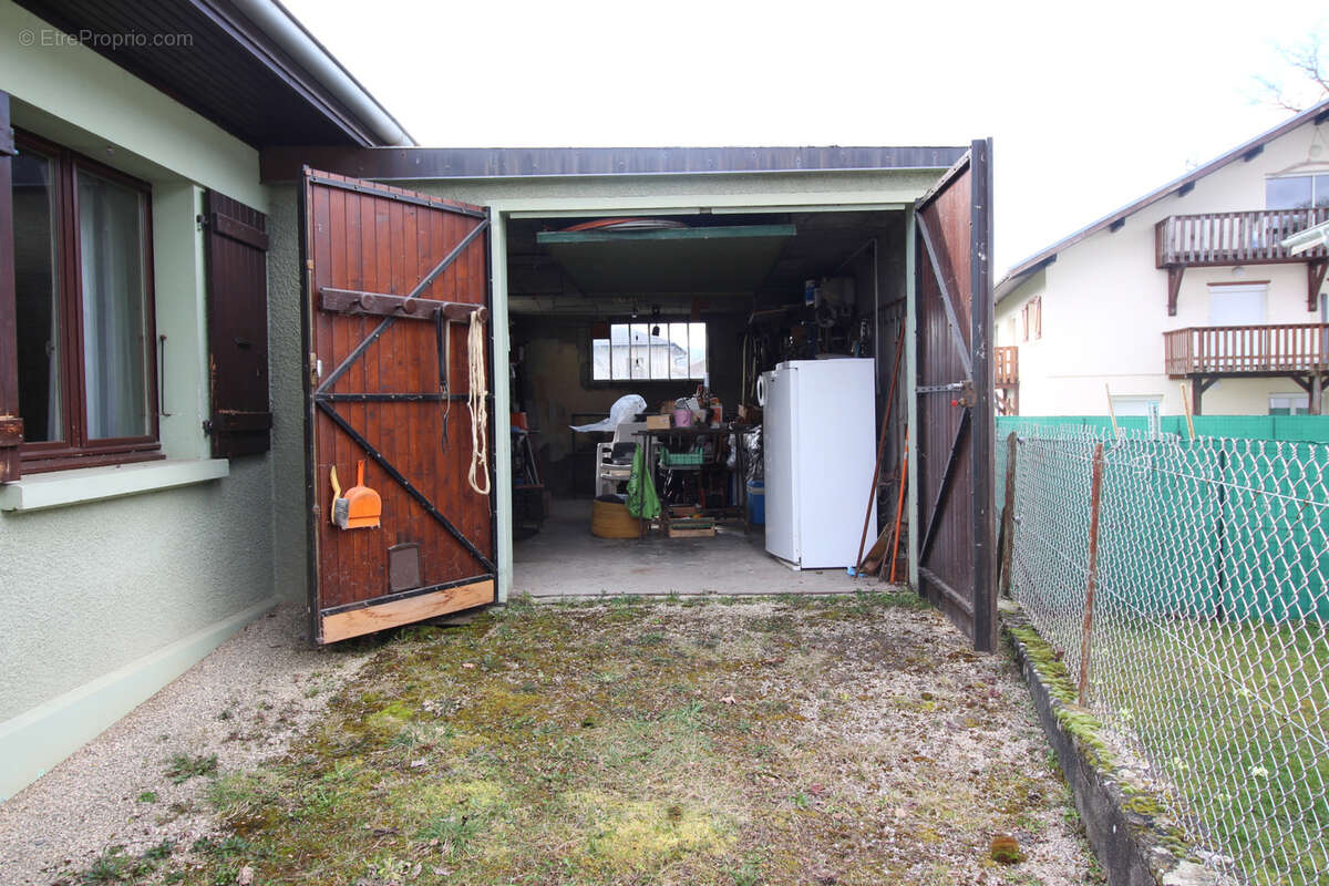 Maison à SAINT-PIERRE-EN-FAUCIGNY