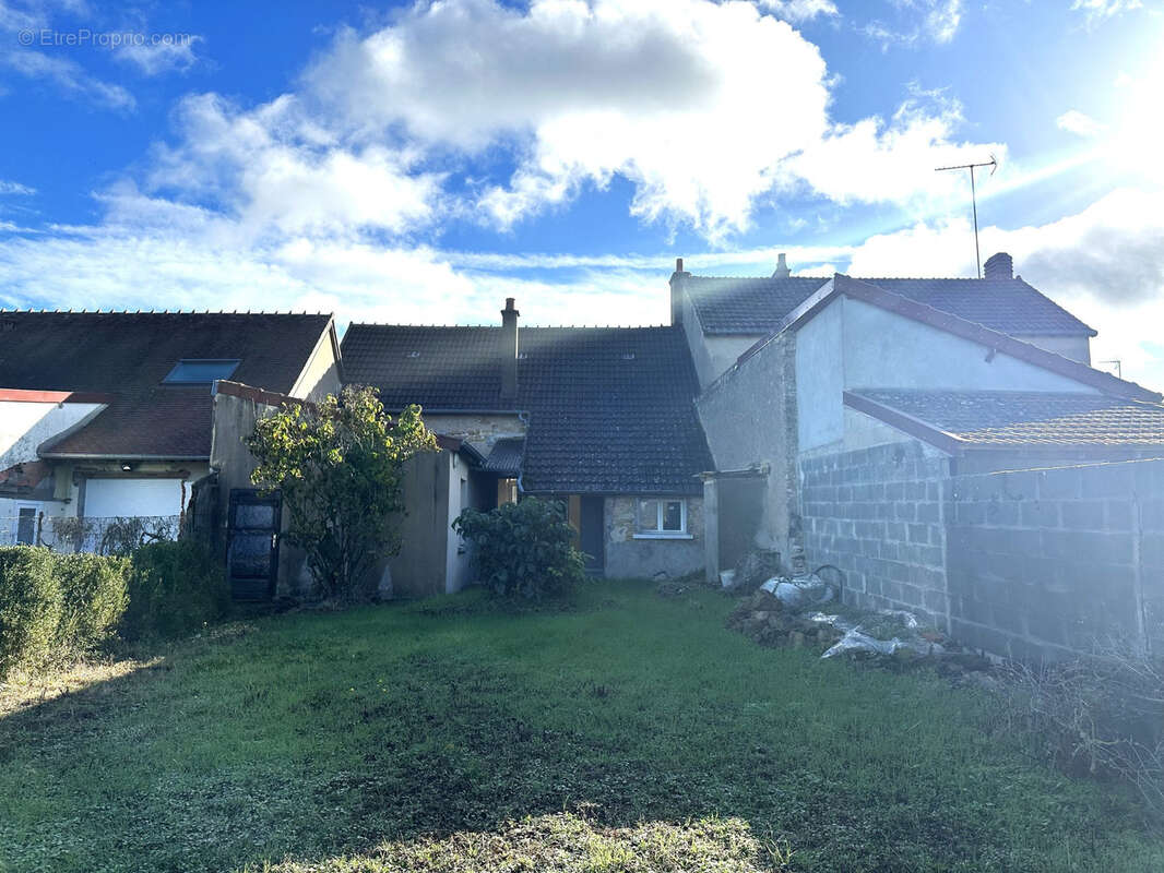 Maison à CHATEAUMEILLANT
