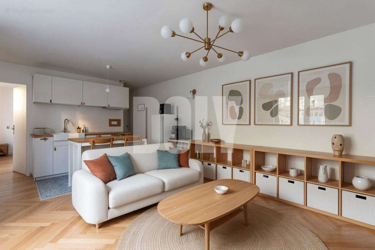 Appartement à PARIS-15E