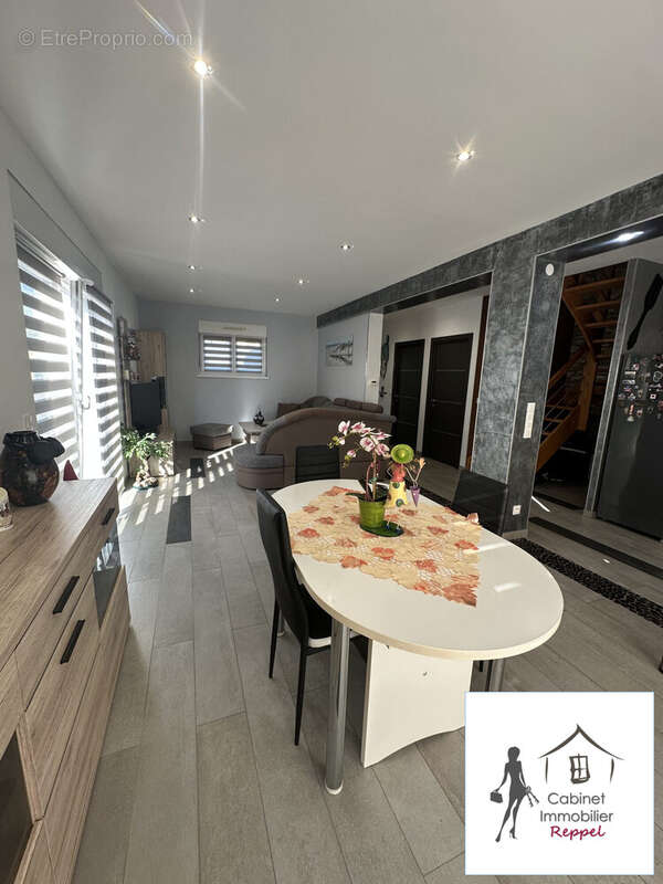 Maison 98 m² à Daubensand  - photo 5