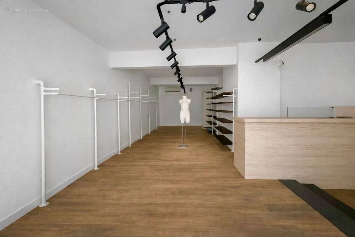 Photo 3 - Commerce à SAN-MARTINO-DI-LOTA