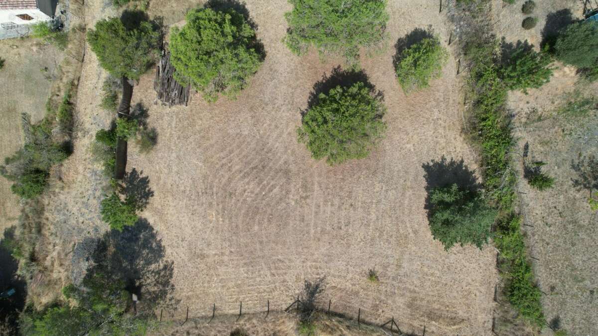 En exclusivite - terrain hors lotissement 1754 m2 - photo 2