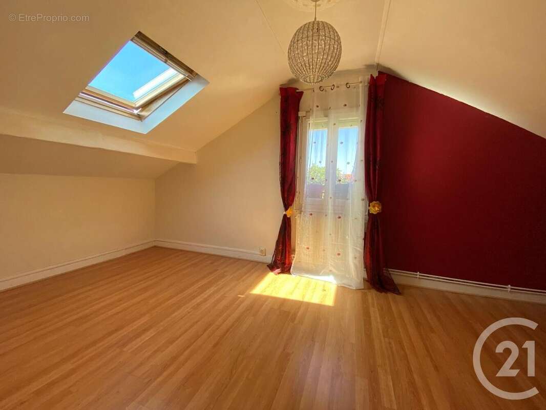 Maison 80 m² à Tremblay-En-France  - photo 7