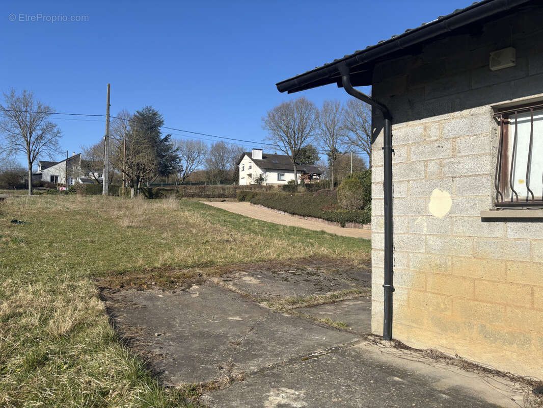 Terrain à BOUZONVILLE