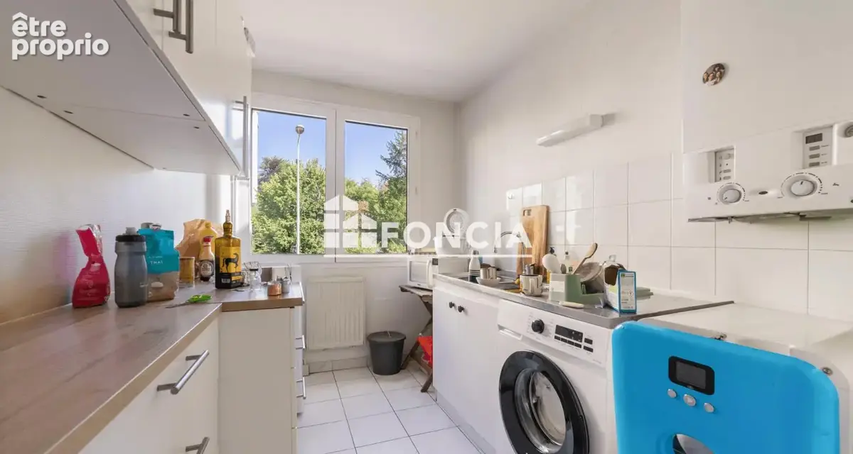 Lyon 3eme. t3 avec balcon. cave. garage. vendu loue - photo 4