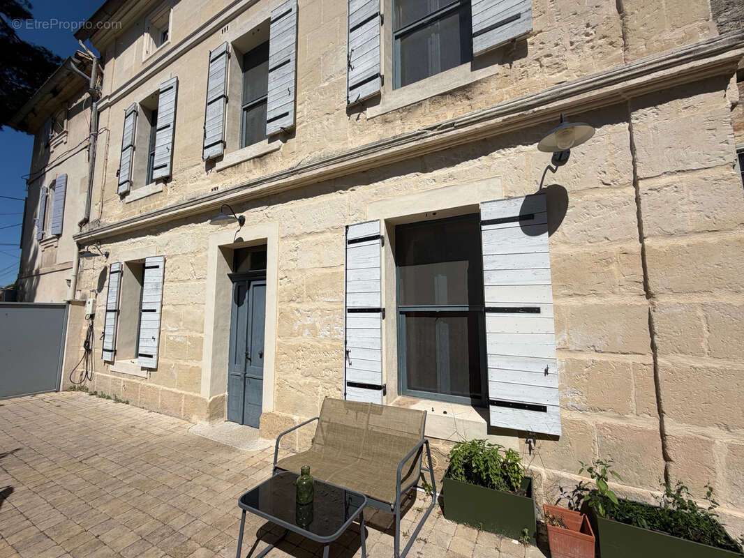 Maison à FONTVIEILLE