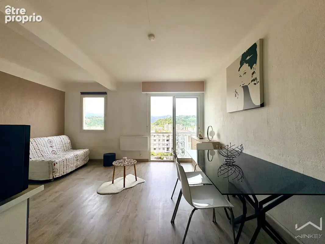Studio lumineux - dernier étage vue dégagée château de Cagnes - photo 5