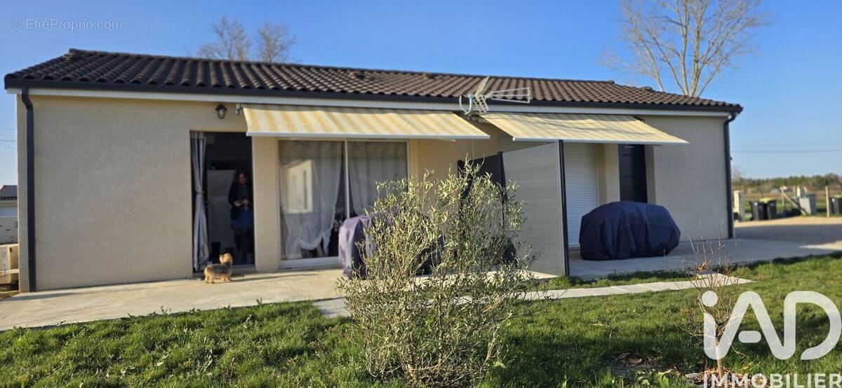 Photo 1 - Maison à COURS-DE-PILE