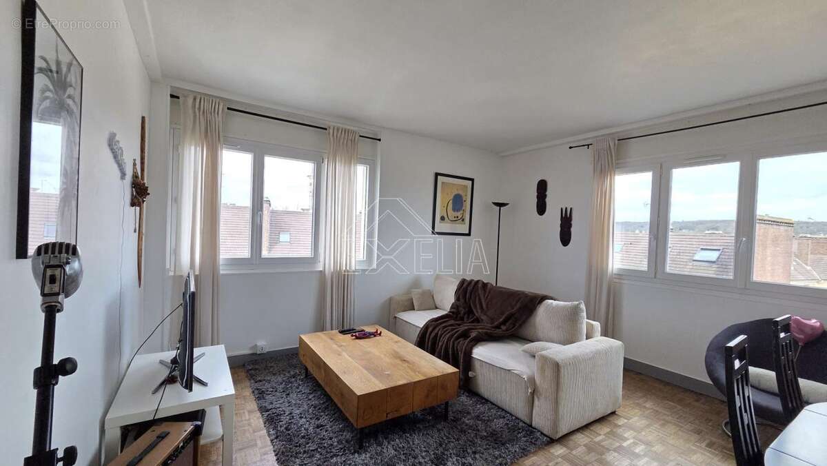 Appartement à MANTES-LA-JOLIE