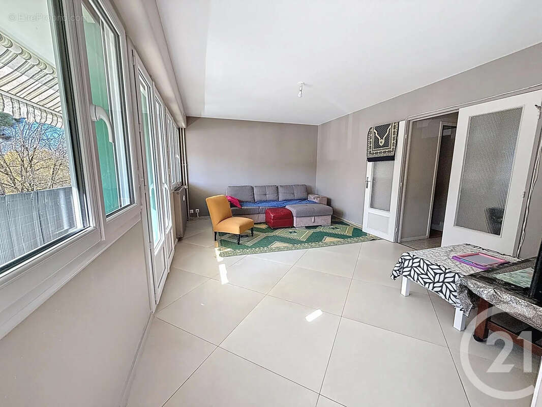 Appartement à QUETIGNY