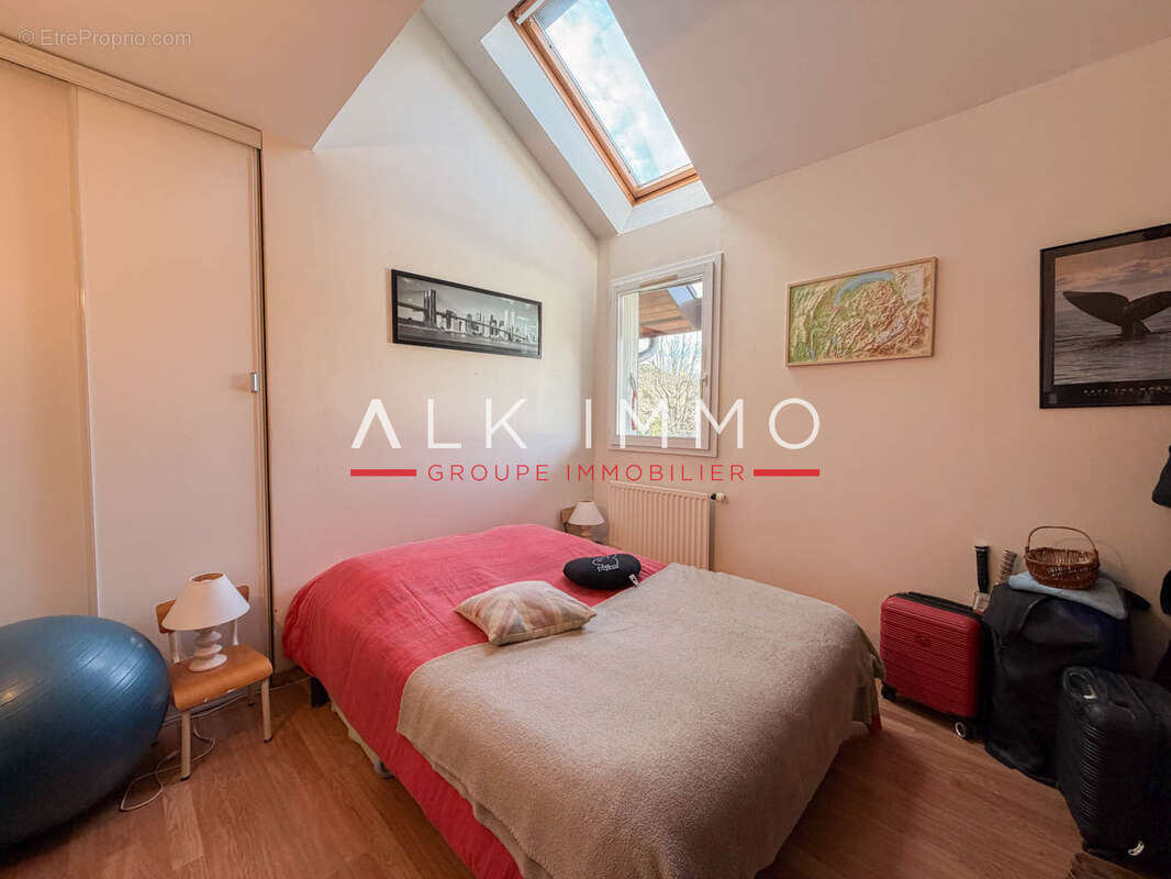 Appartement à POISY