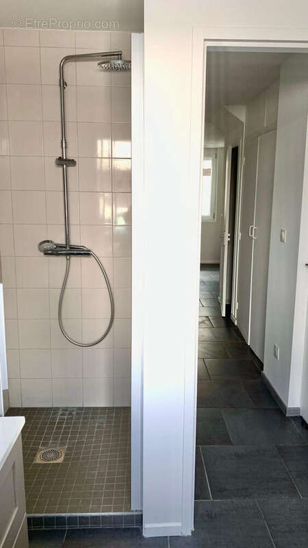 Salle d'eau - Appartement à ROYAN