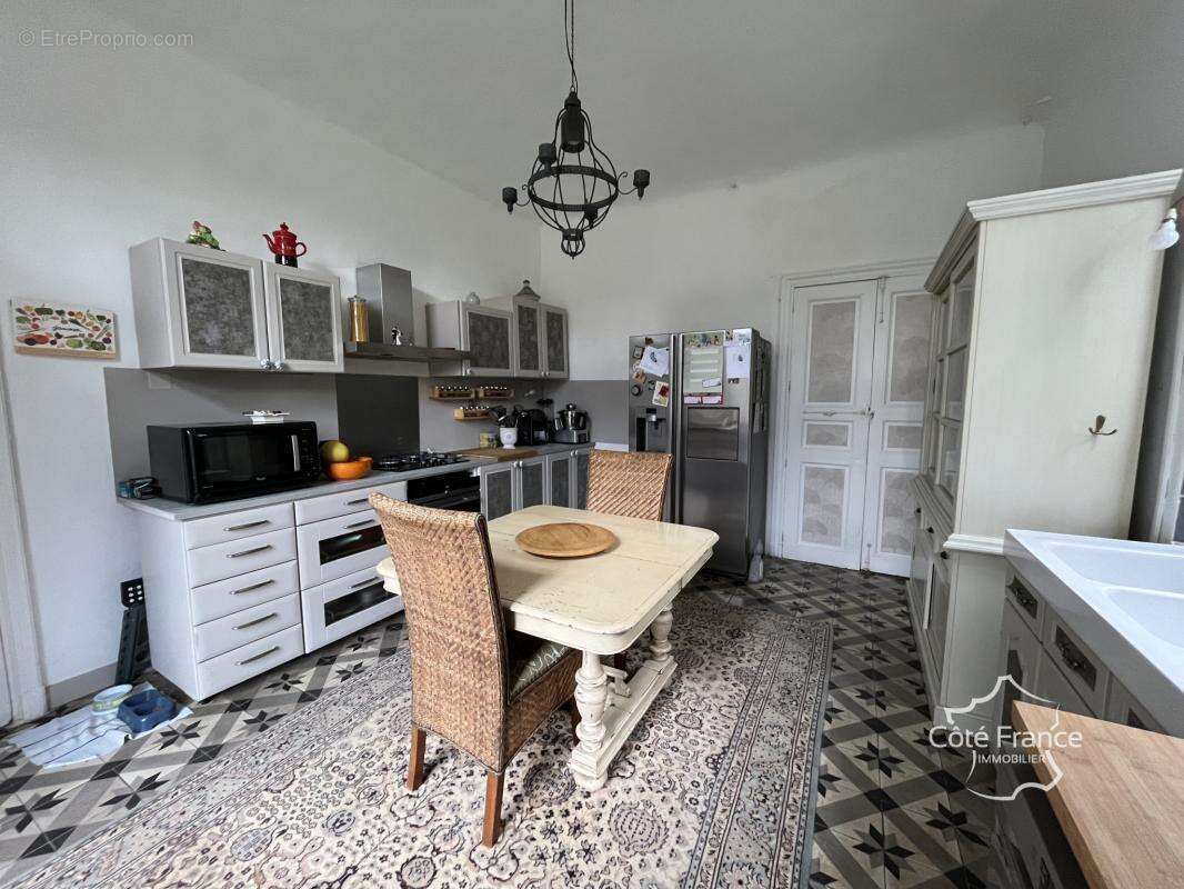 Maison à SAINT-FLORENT-SUR-AUZONNET