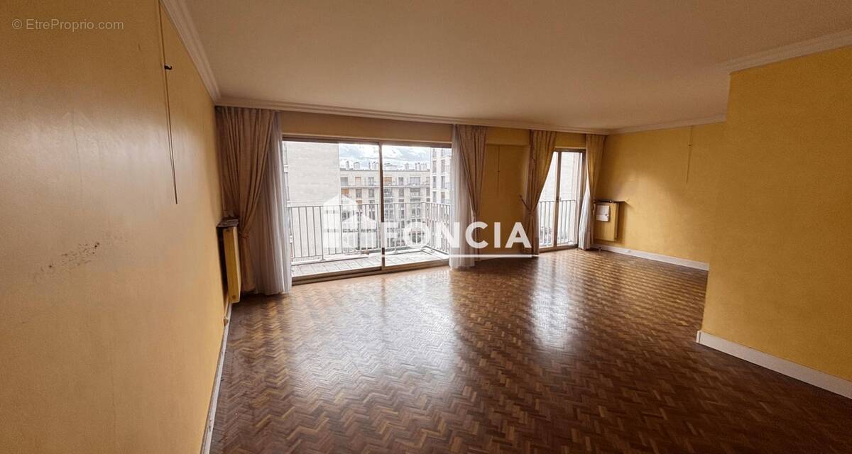 Appartement à VERSAILLES