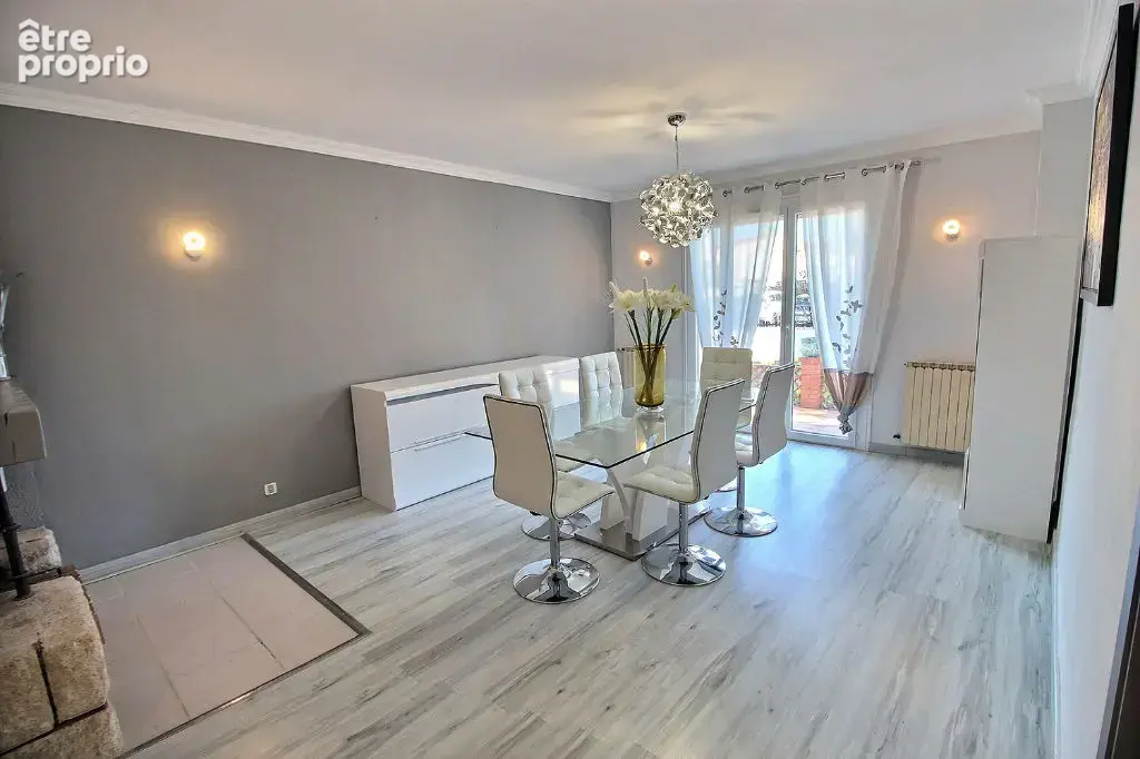 Cabestany - villa 3 faces de type f6/7 au centre sur terrain piscinable. - photo 2