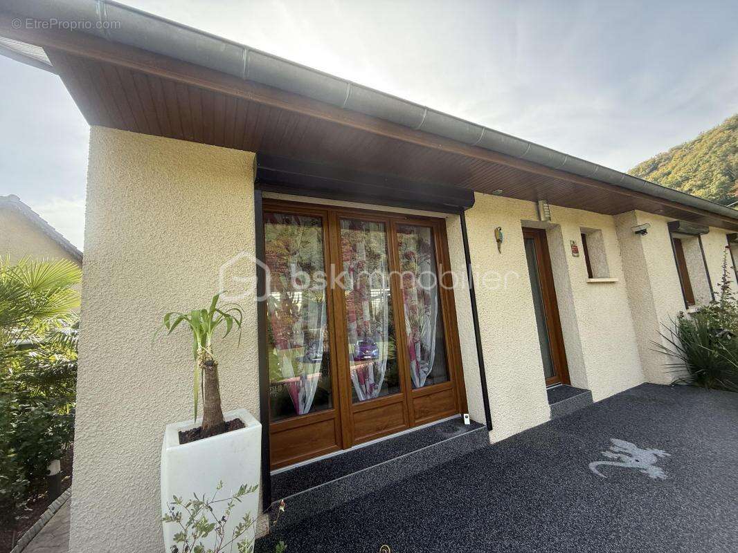 Maison à LES HAUTES-RIVIERES