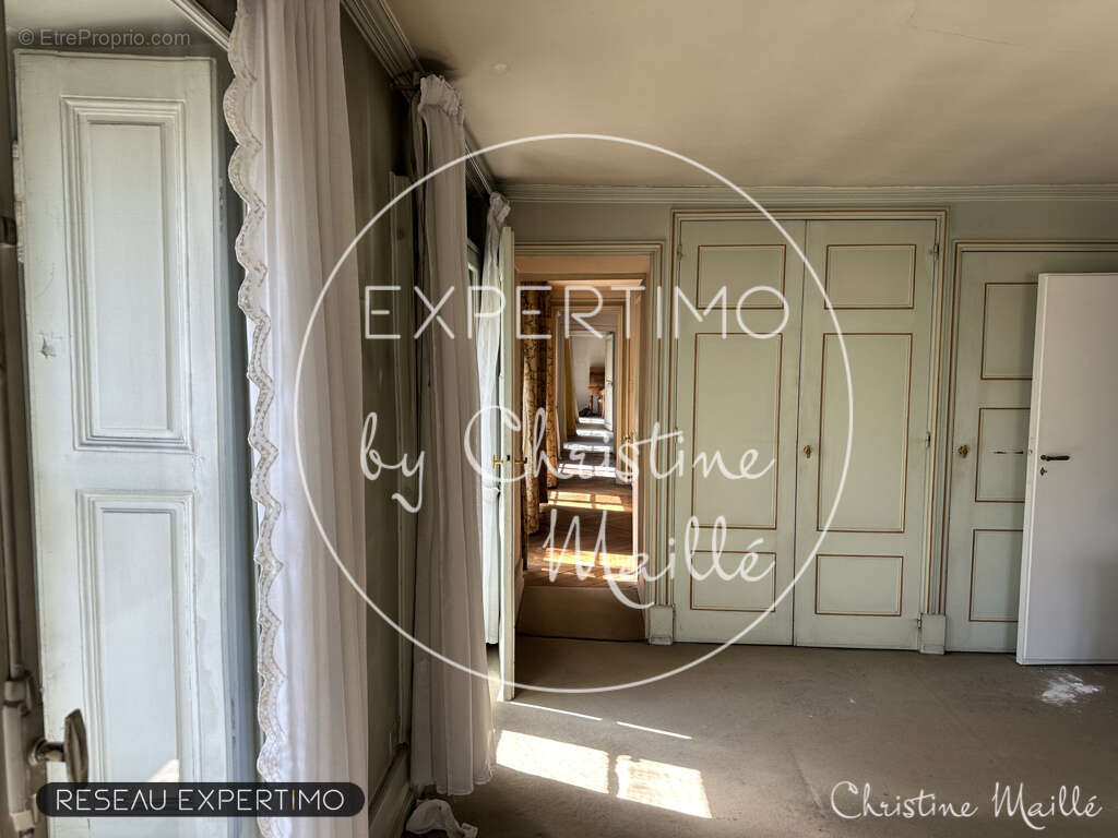 Appartement ancien Versailles Notre-Dame - photo 14