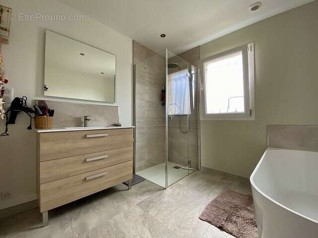 Maison 122 m² à Lassigny  - photo 9