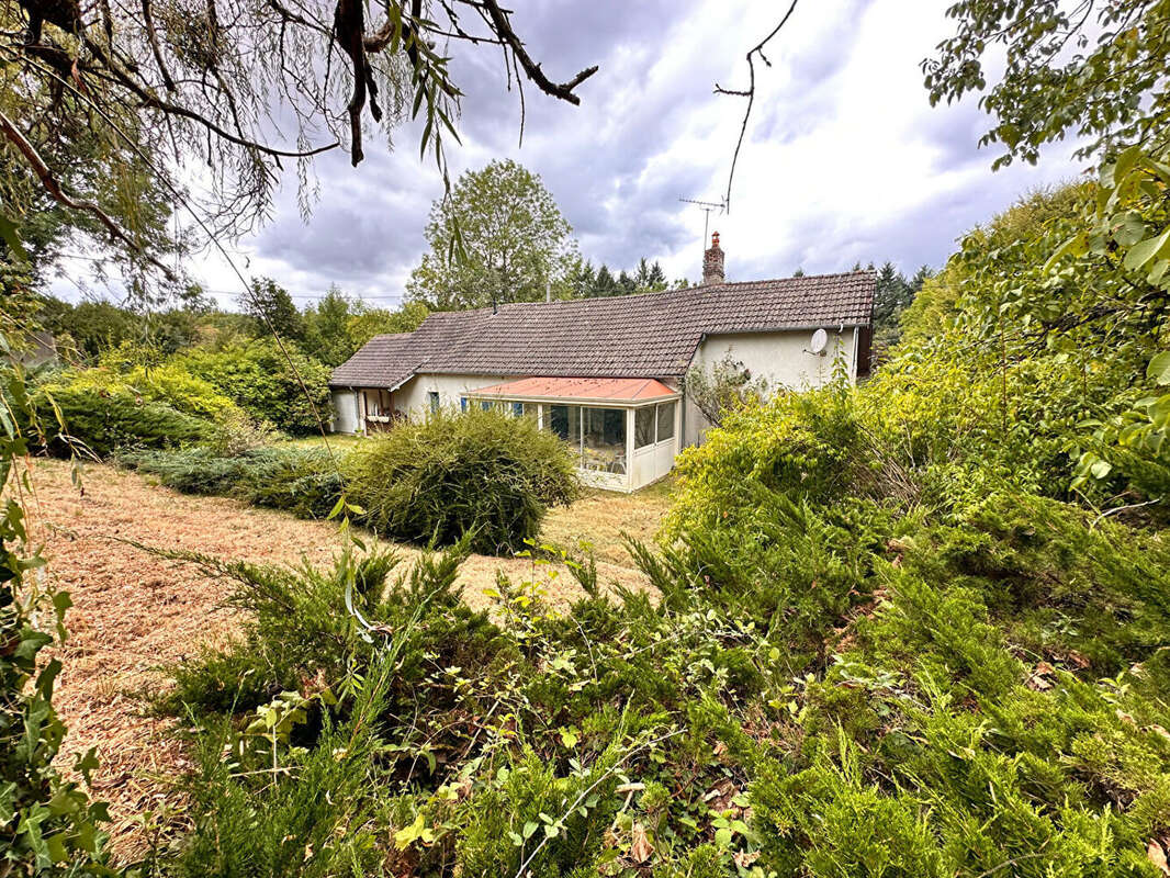 Maison à IVOY-LE-PRE