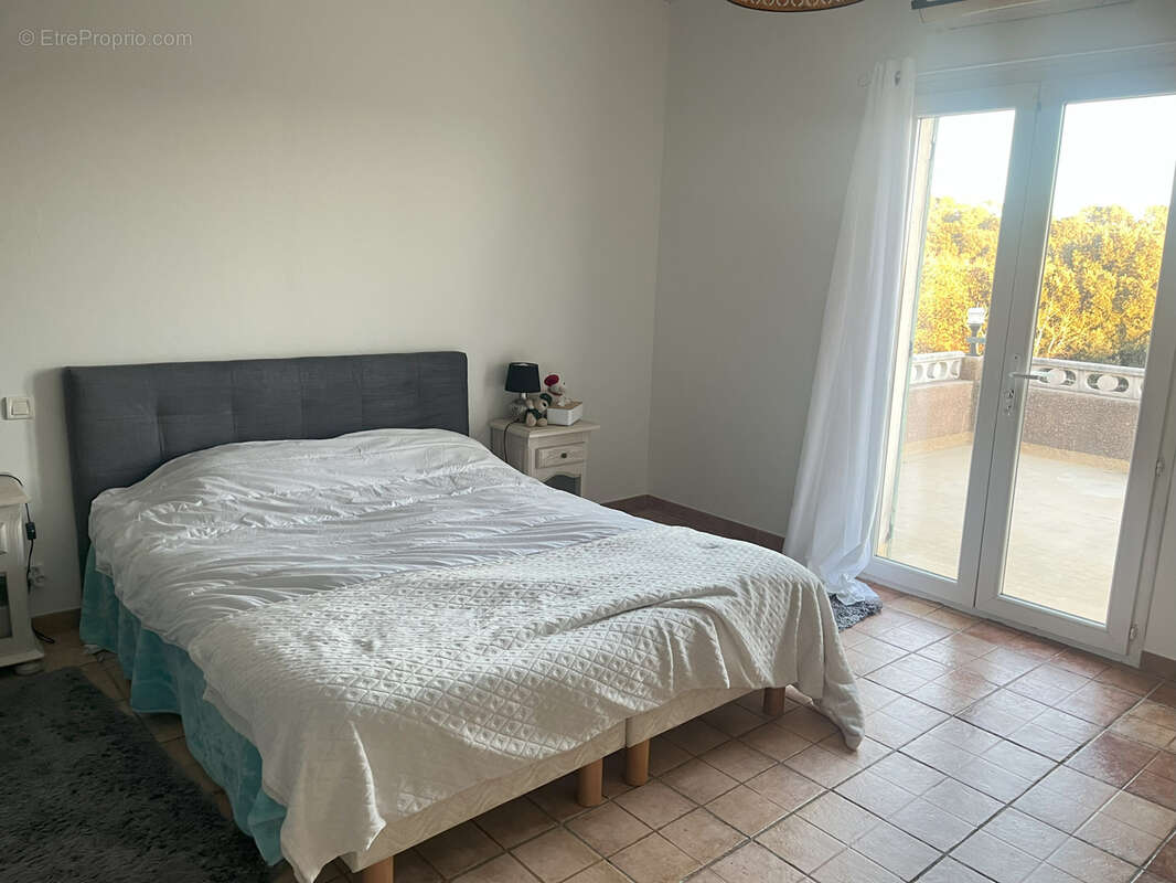 Maison à SAINT-GILLES