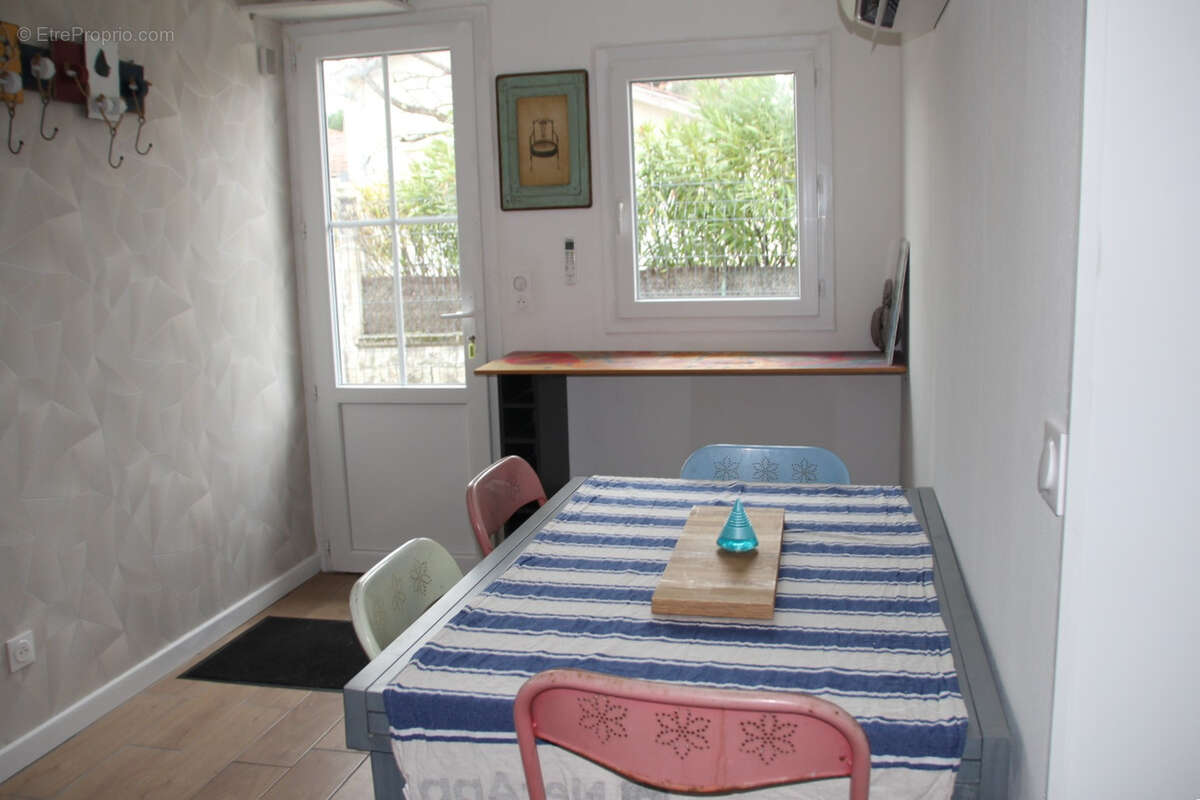 Maison à SAINT-GEORGES-DE-DIDONNE