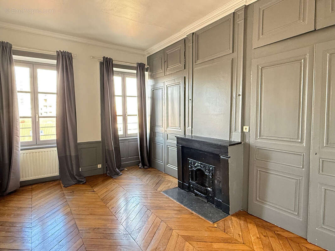 Appartement à LYON-6E