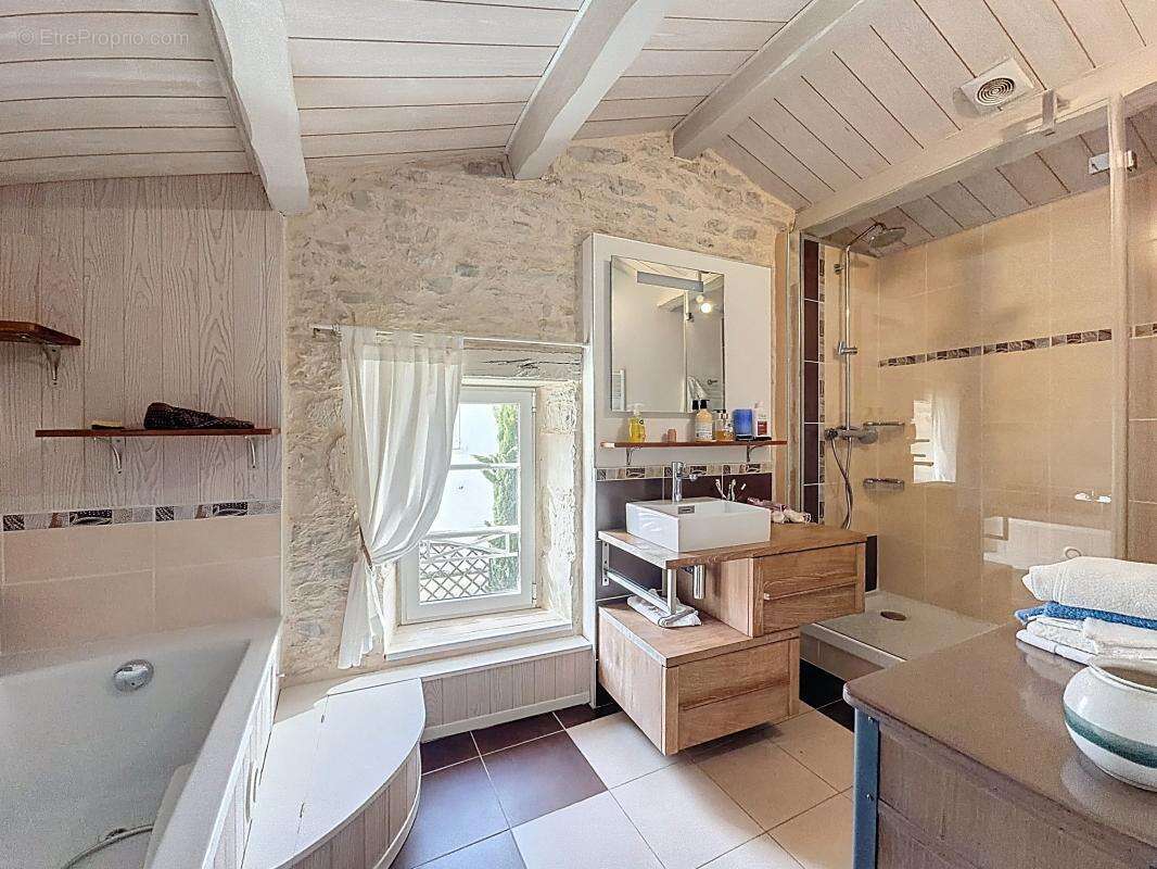 Maison à SAINT-XANDRE