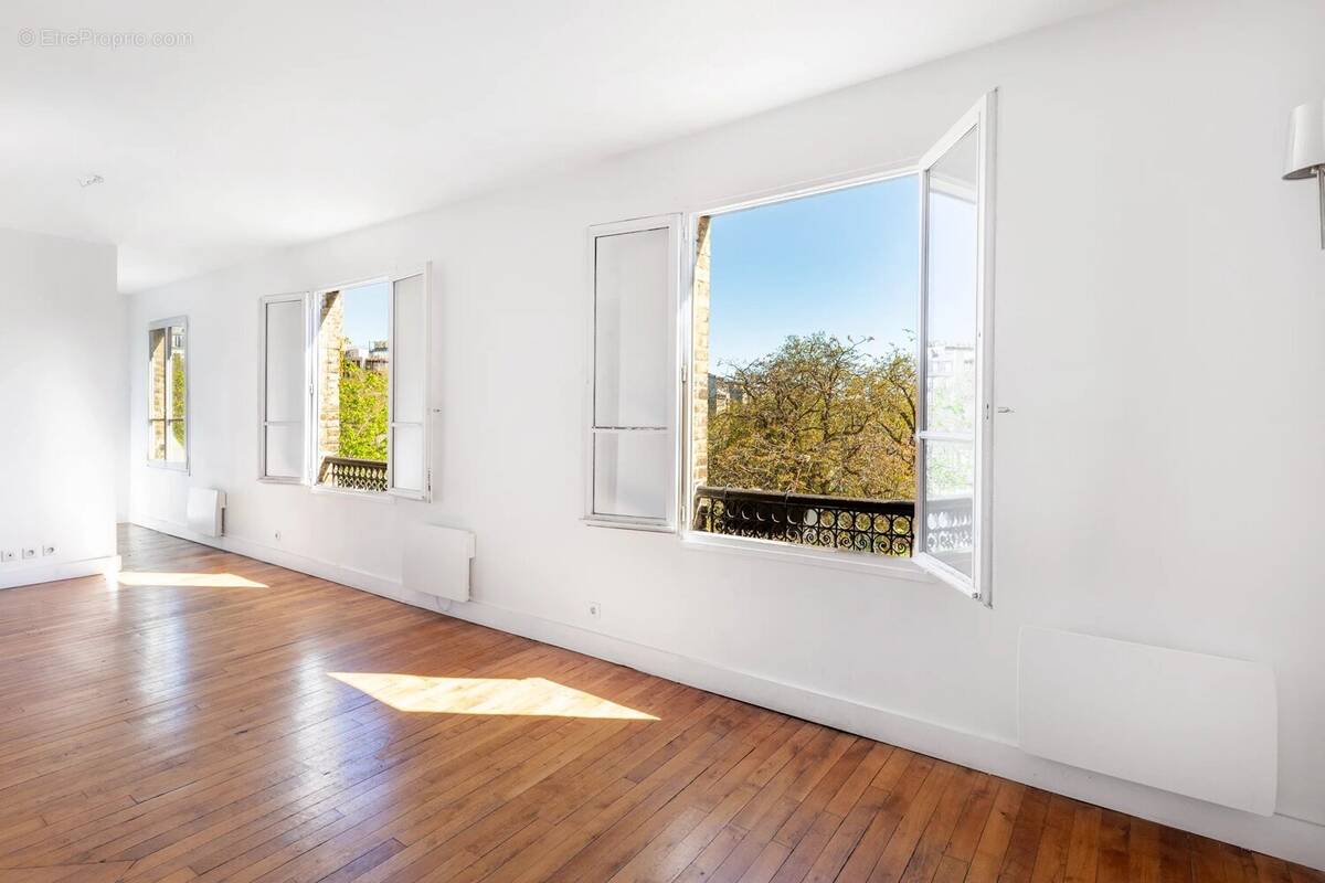 Appartement à PARIS-4E