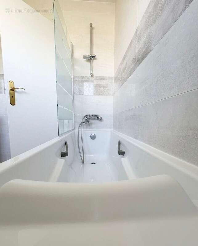 Saint-Apollinaire maison T6 pièces dont Un T2 indépendant de 60 m², au calme dans une impasse - photo 7