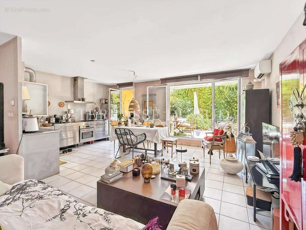 Vente Appartement 3 Pièces 70 m2 avec 50 m2 de Terrasse et Jardin - Chateau Gombert - Marseille 13 - photo 6