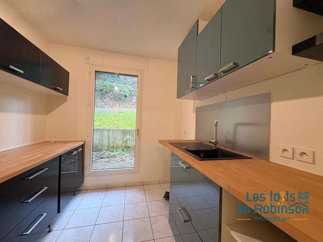 Appartement à LE PLESSIS-ROBINSON