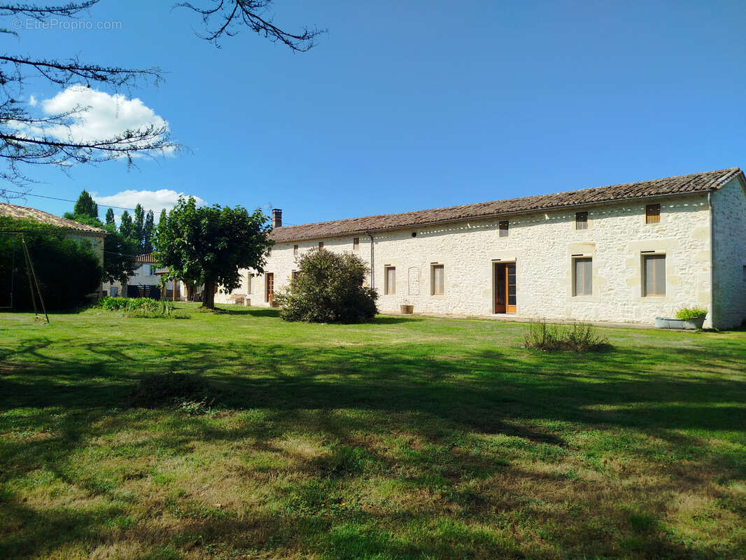 Maison à SOUSSAC