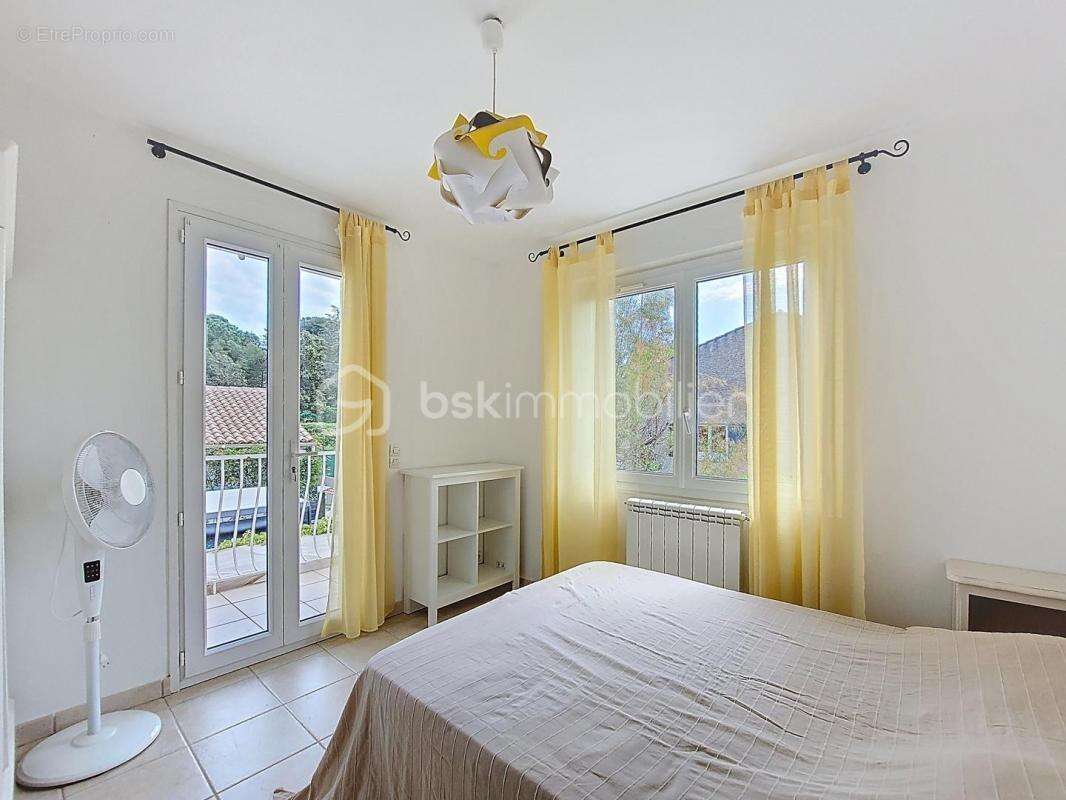 Maison à SIX-FOURS-LES-PLAGES