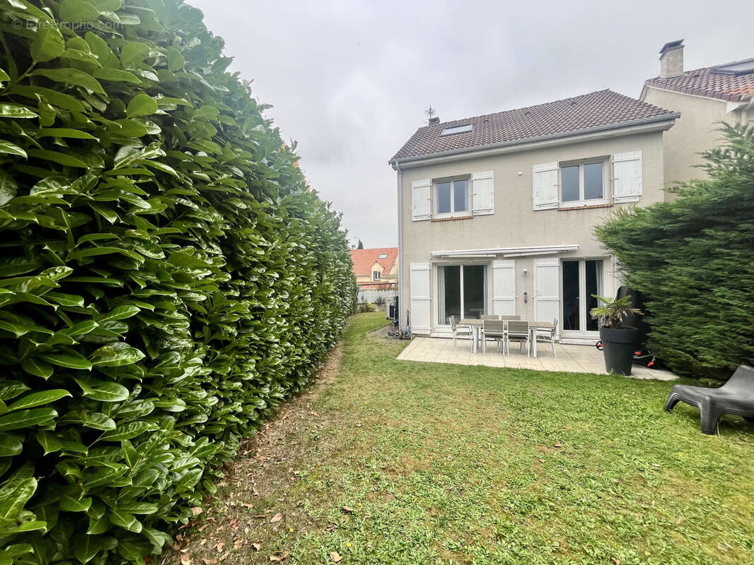 Maison à VILLEPREUX