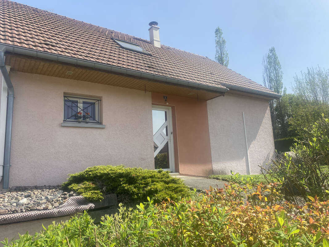Maison de 101m2 sur près de 10 ares de terrain à Orchamps-Vennes - photo 20