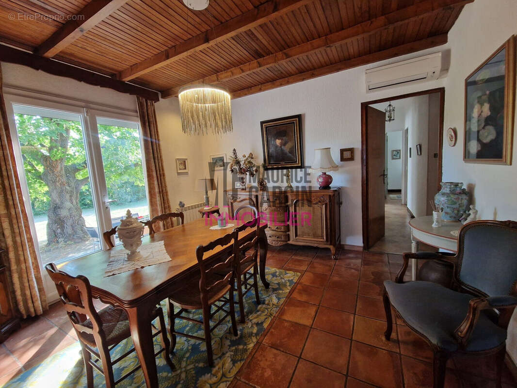 Maison à SAUMANE-DE-VAUCLUSE