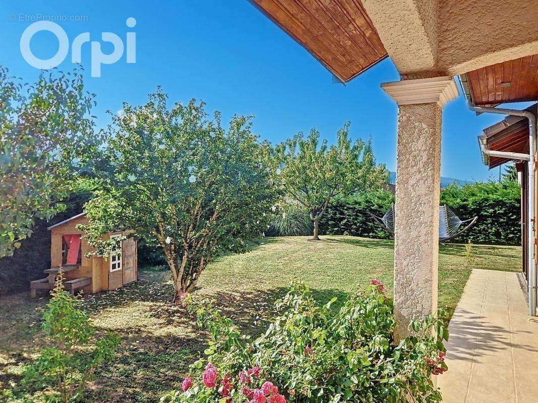 Maison à MONNETIER-MORNEX