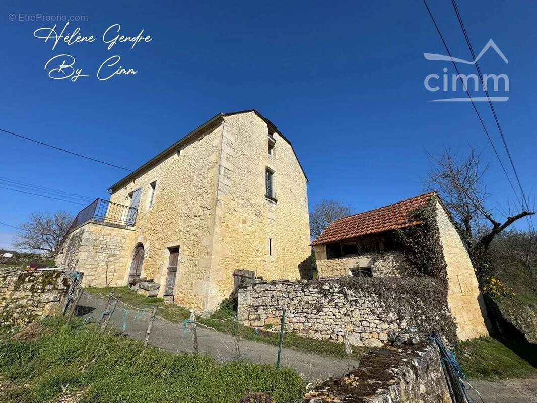 Maison à SALIGNAC-EYVIGUES