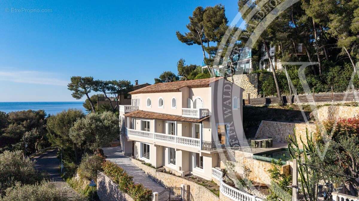 Maison à ROQUEBRUNE-CAP-MARTIN