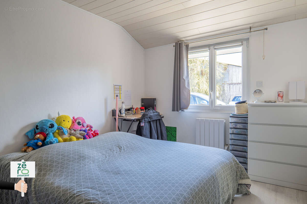 Maison à CHATEAUNEUF